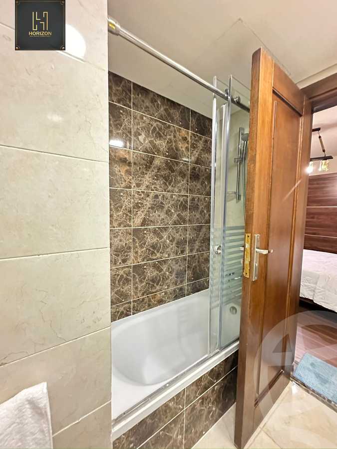 https://aqarmap.com.eg/ar/listing/4375103-for-rent-cairo-new-cairo-compounds-nyoum-nyw-kyrw