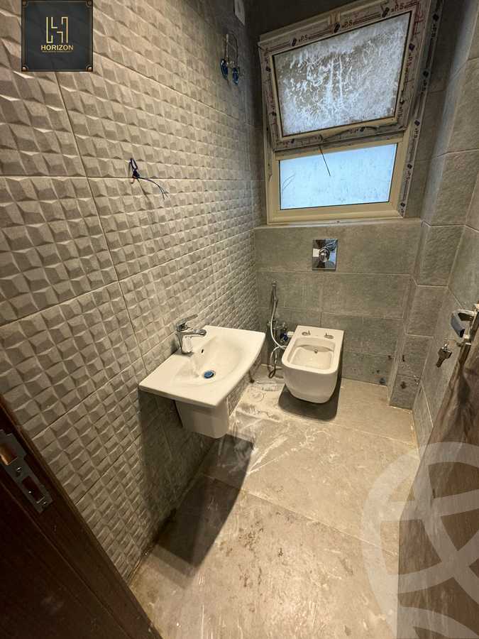 https://aqarmap.com.eg/ar/listing/4375176-for-rent-cairo-new-cairo-compounds-stwn-ryzydns-by-ar-y-llttwyr