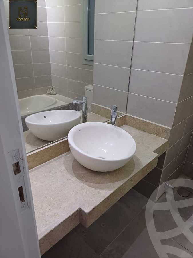 https://aqarmap.com.eg/ar/listing/4376495-for-rent-cairo-new-cairo-compounds-kmbwnd-fyldj-jyt-blm-hylz