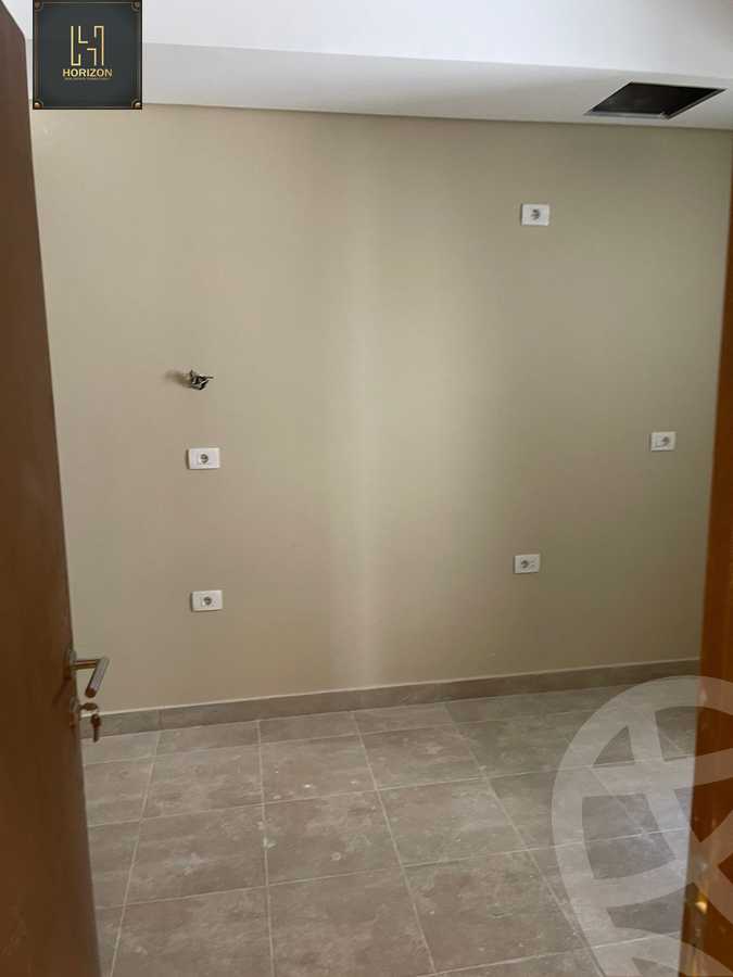 https://aqarmap.com.eg/ar/listing/4377071-for-rent-cairo-new-cairo-compounds-kmbwnd-sky-kwndwz-swdyk-villette