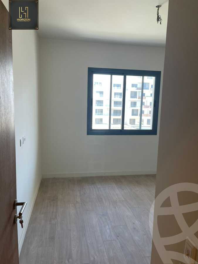 https://aqarmap.com.eg/ar/listing/4377071-for-rent-cairo-new-cairo-compounds-kmbwnd-sky-kwndwz-swdyk-villette