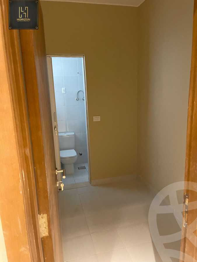 https://aqarmap.com.eg/ar/listing/4377071-for-rent-cairo-new-cairo-compounds-kmbwnd-sky-kwndwz-swdyk-villette