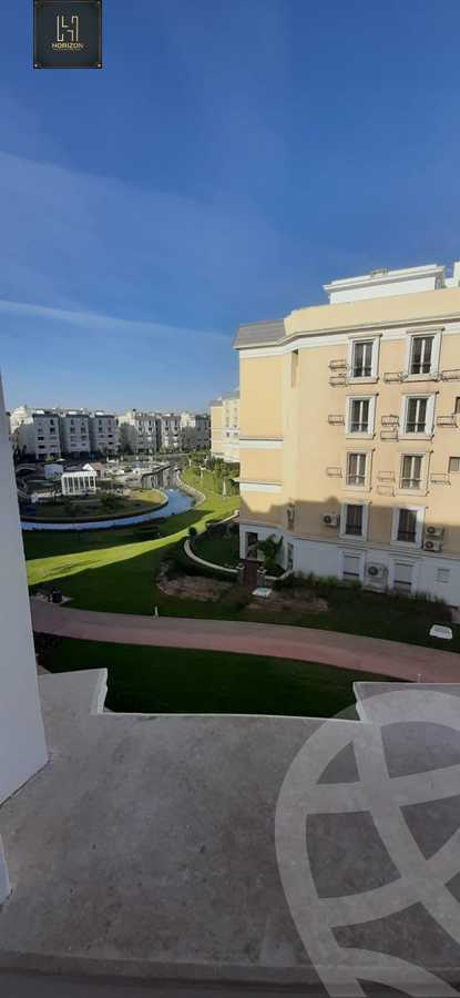 https://aqarmap.com.eg/en/listing/4475366-for-rent-cairo-new-cairo-compounds-mountain-view-hyde-park