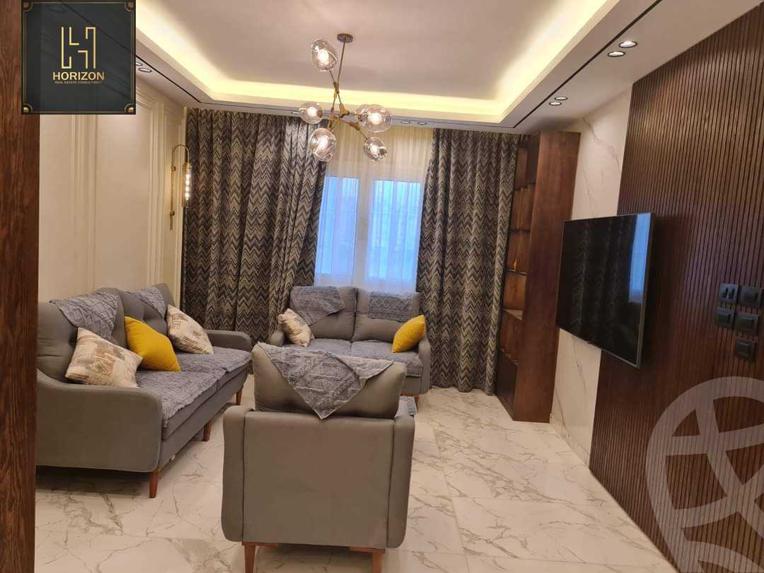 https://aqarmap.com.eg/en/listing/4629764-for-rent-cairo-new-cairo-compounds-mountain-view-hyde-park