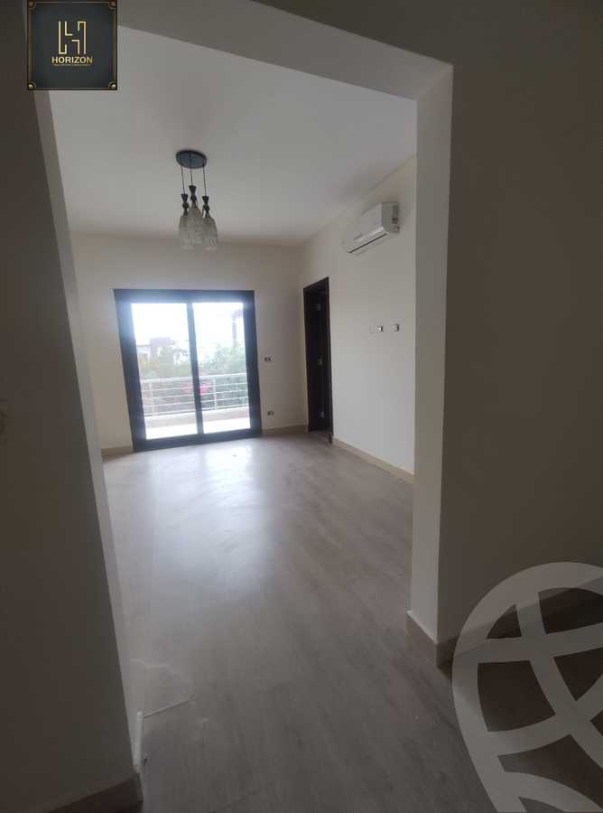 https://aqarmap.com.eg/ar/listing/4761105-for-rent-cairo-new-cairo-compounds-hyde-park-cluster-6-hyde-park