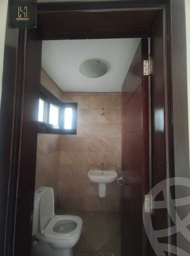 https://aqarmap.com.eg/ar/listing/4761105-for-rent-cairo-new-cairo-compounds-hyde-park-cluster-6-hyde-park