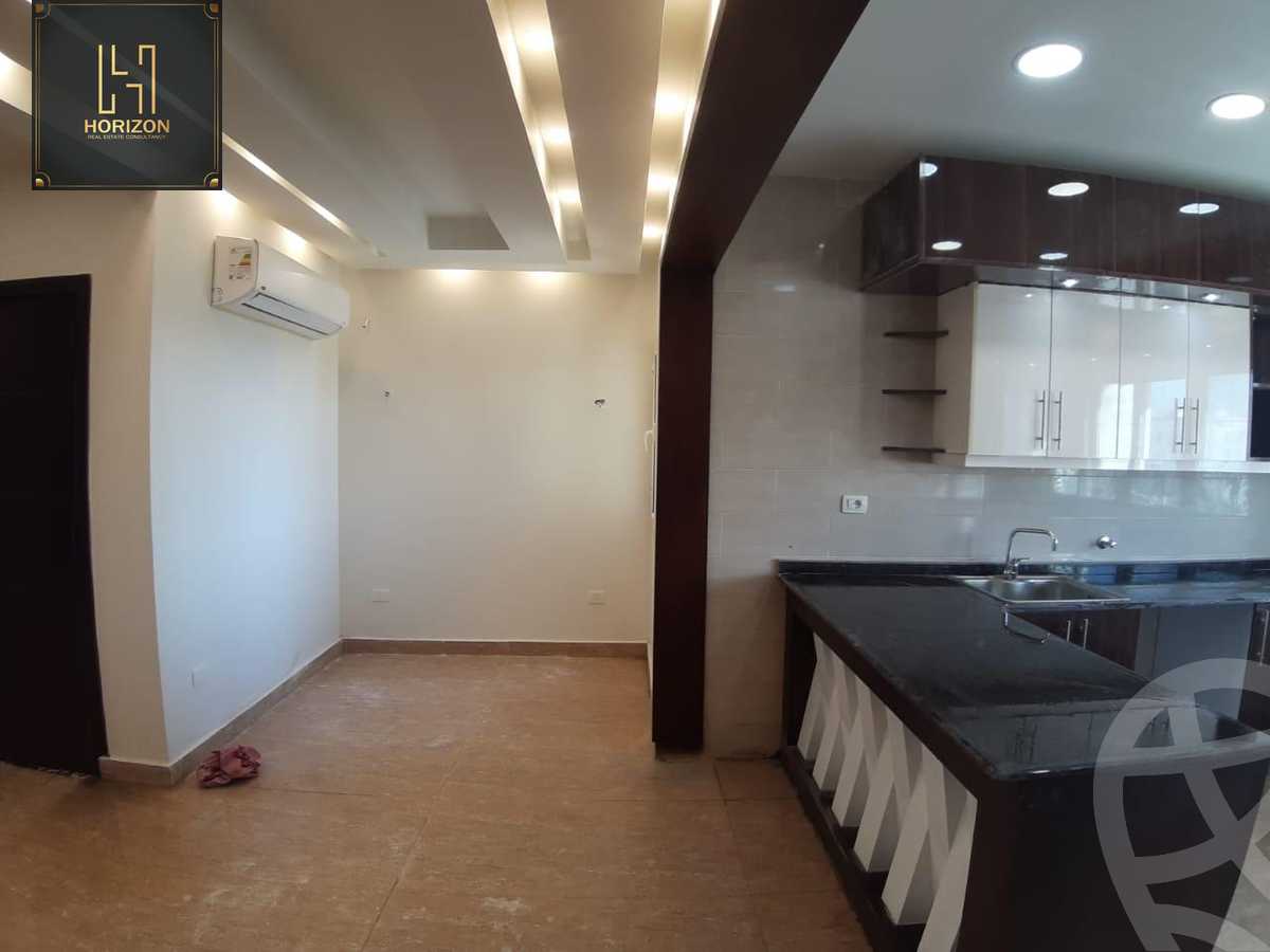 https://aqarmap.com.eg/ar/listing/4951819-for-rent-cairo-new-cairo-compounds-mountain-view-hyde-park