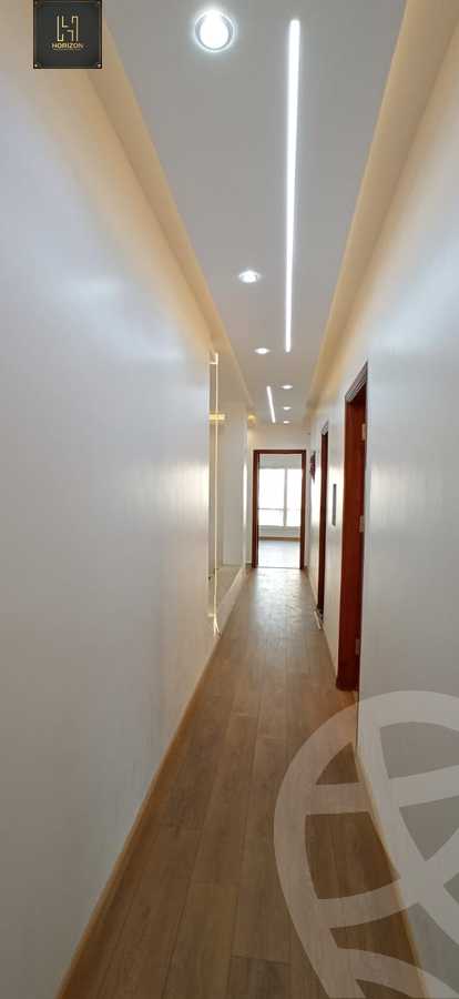 https://aqarmap.com.eg/ar/listing/4977536-for-rent-cairo-new-cairo-compounds-mountain-view-hyde-park