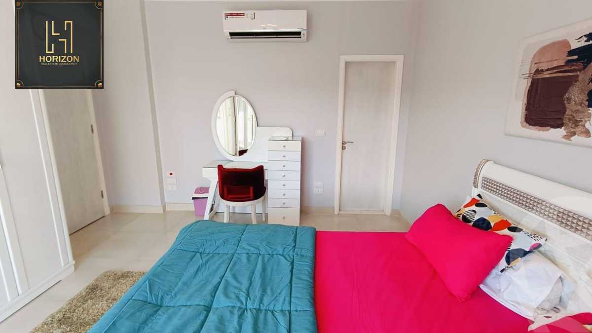 https://aqarmap.com.eg/ar/listing/5299571-for-rent-cairo-new-cairo-compounds-hyde-park-centre-ville-hyde-park