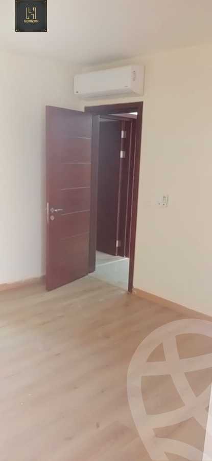 https://aqarmap.com.eg/en/listing/5306580-for-sale-cairo-new-cairo-compounds-hyde-park-hpr-hyde-park