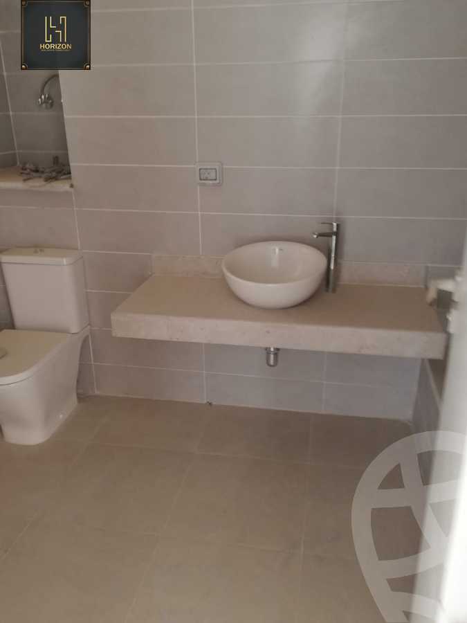 https://aqarmap.com.eg/ar/listing/5332266-for-sale-cairo-new-cairo-compounds-kmbwnd-fyldj-jyt-blm-hylz