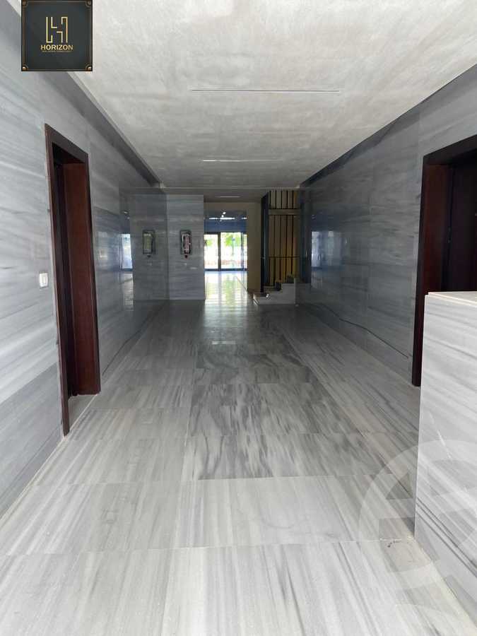https://aqarmap.com.eg/en/listing/5360549-for-rent-cairo-new-cairo-compounds-lakeview-residence