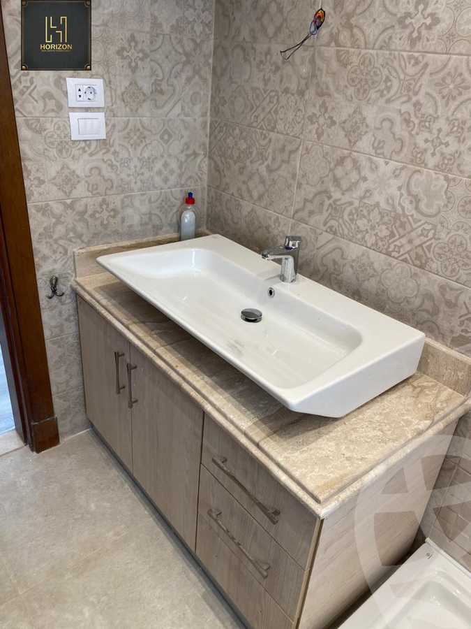 https://aqarmap.com.eg/en/listing/5360549-for-rent-cairo-new-cairo-compounds-lakeview-residence