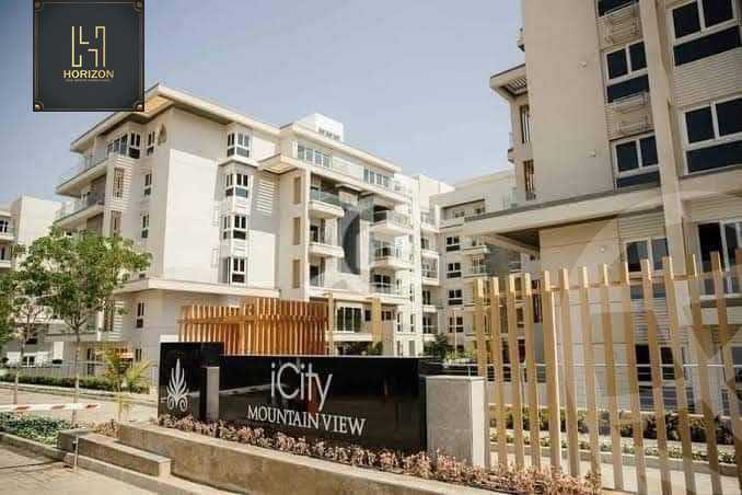 https://aqarmap.com.eg/ar/listing/5417227-for-sale-cairo-new-cairo-compounds-mwntn-fyw-y-syty-club-park-mountain-view-icity