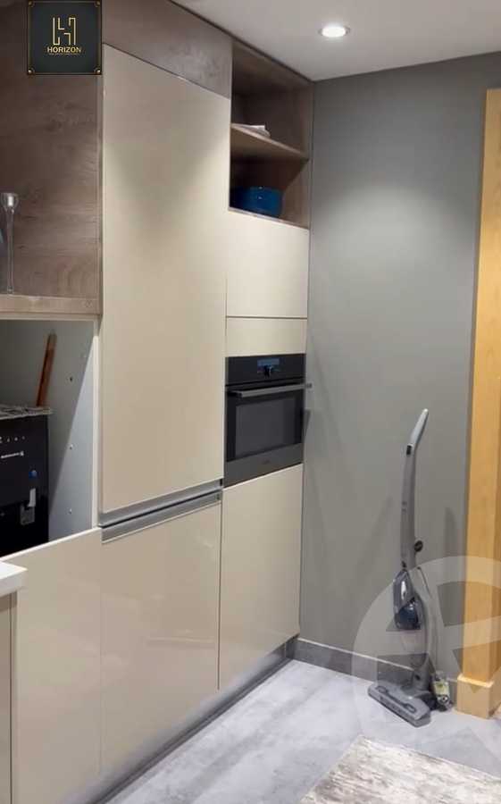 https://aqarmap.com.eg/en/listing/5421894-for-sale-cairo-new-cairo-compounds-hyde-park-centre-ville-hyde-park