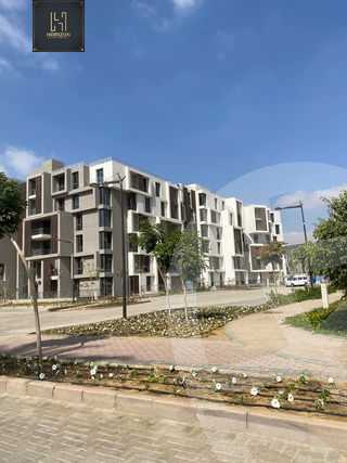 https://aqarmap.com.eg/ar/listing/5436468-for-sale-cairo-new-cairo-compounds-eastown-eastown-parks