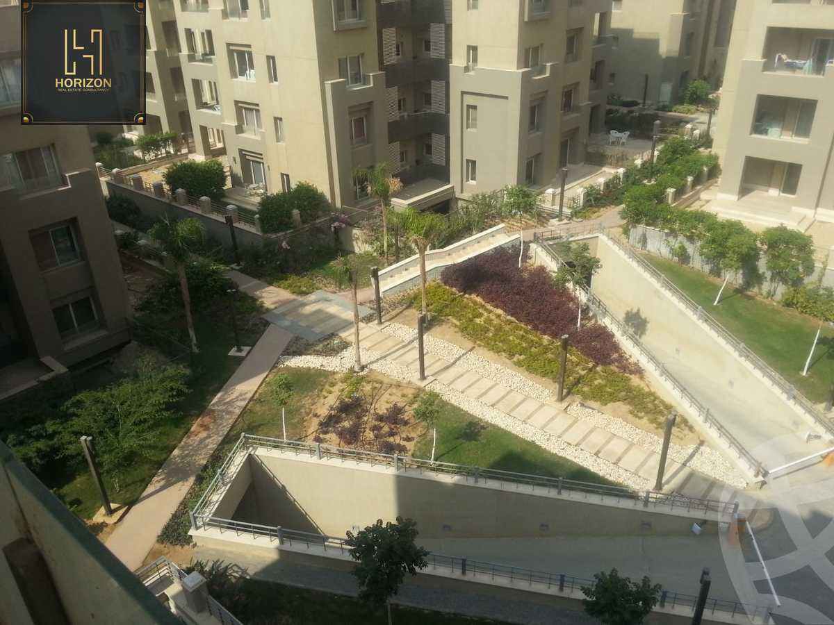 https://aqarmap.com.eg/en/listing/5473180-for-sale-cairo-new-cairo-compounds-kmbwnd-dh-fyldj-blm-hylz