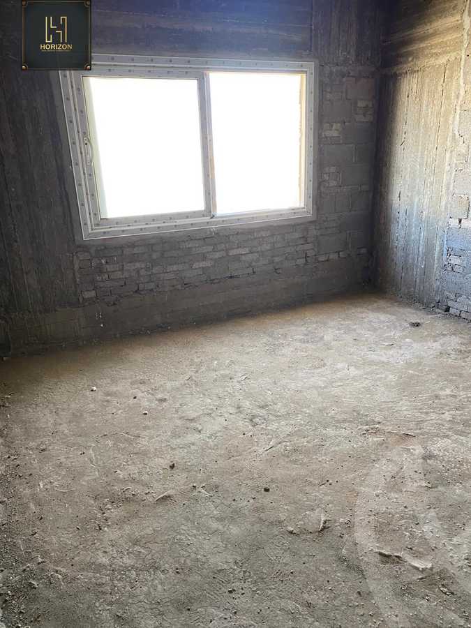 https://aqarmap.com.eg/ar/listing/5492211-for-sale-cairo-new-cairo-compounds-hyde-park-centre-ville-hyde-park