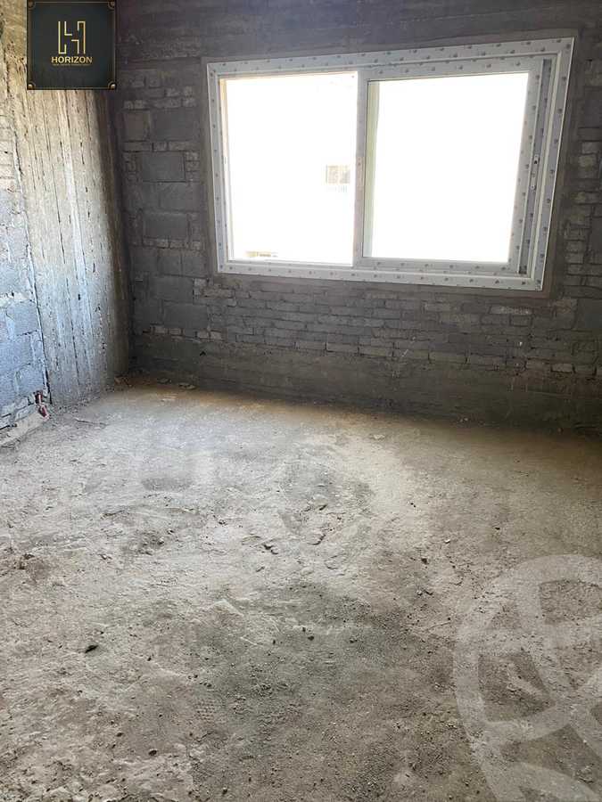 https://aqarmap.com.eg/ar/listing/5492211-for-sale-cairo-new-cairo-compounds-hyde-park-centre-ville-hyde-park