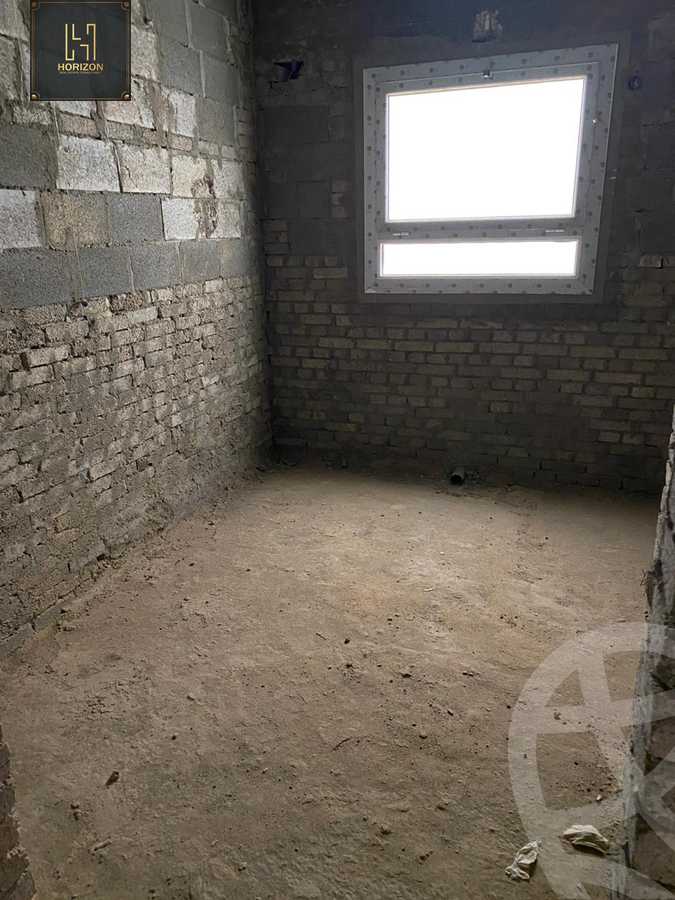https://aqarmap.com.eg/ar/listing/5492211-for-sale-cairo-new-cairo-compounds-hyde-park-centre-ville-hyde-park