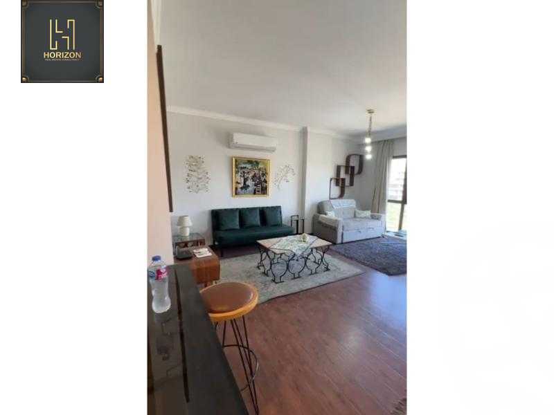 https://aqarmap.com.eg/ar/listing/5528355-for-rent-cairo-new-cairo-compounds-villette-kmbwnd-sky-kwndwz-swdyk-villette