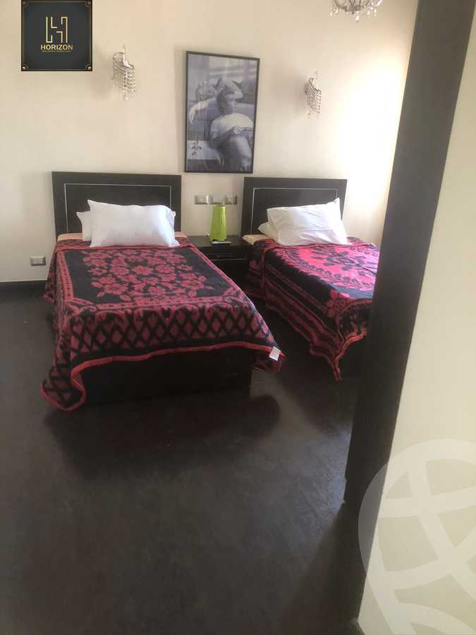 https://aqarmap.com.eg/ar/listing/5550387-for-rent-cairo-new-cairo-compounds-kmbwnd-dh-fyldj-blm-hylz