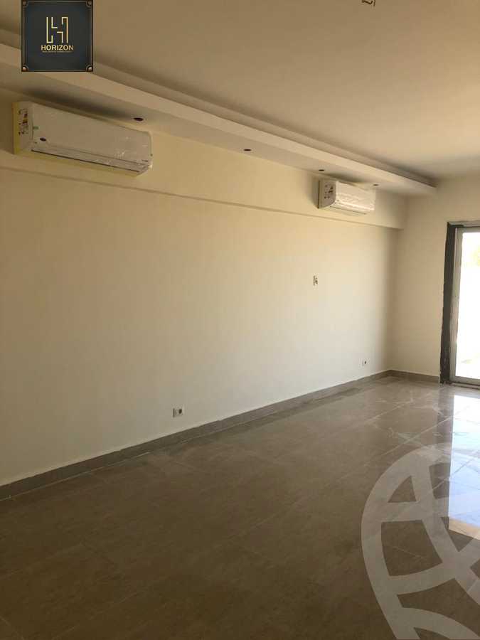 https://aqarmap.com.eg/en/listing/5593317-for-sale-cairo-new-cairo-compounds-hyde-park-cluster-6-hyde-park