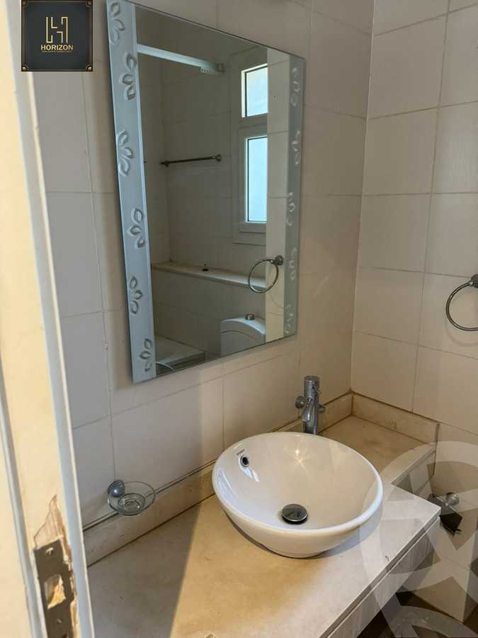 https://aqarmap.com.eg/en/listing/5594049-for-sale-cairo-new-cairo-compounds-kmbwnd-dh-fyldj-blm-hylz