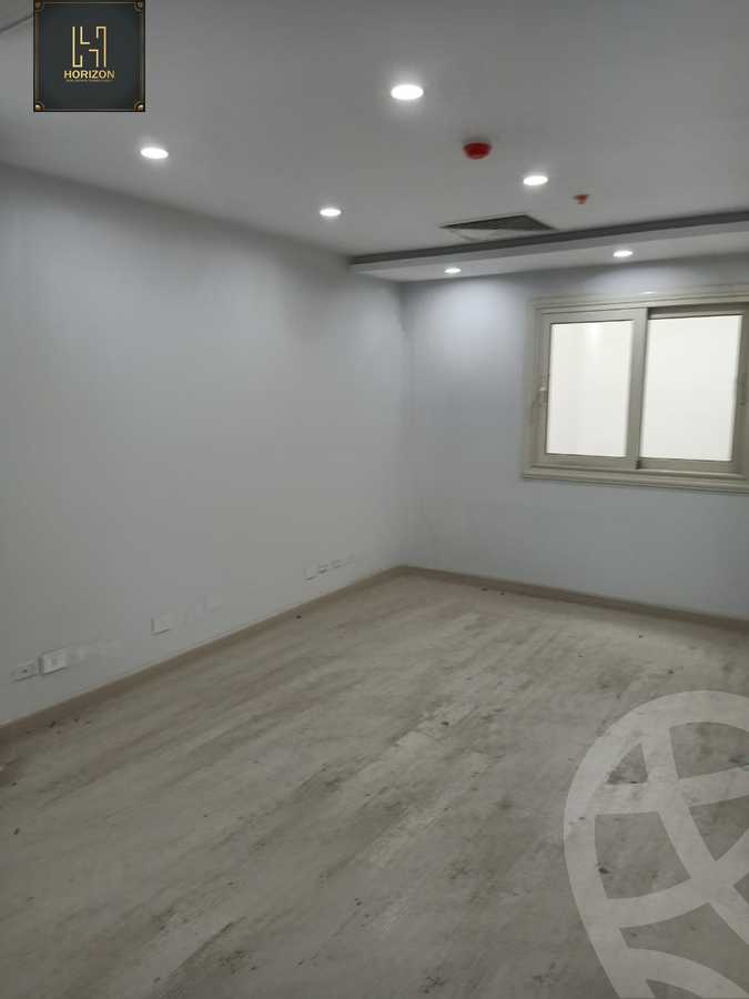 https://aqarmap.com.eg/ar/listing/5604768-for-rent-cairo-new-cairo-compounds-tryfywm-byzns-kwmblks-nm-llttwyr