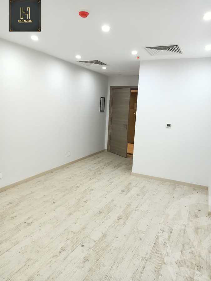 https://aqarmap.com.eg/ar/listing/5604768-for-rent-cairo-new-cairo-compounds-tryfywm-byzns-kwmblks-nm-llttwyr