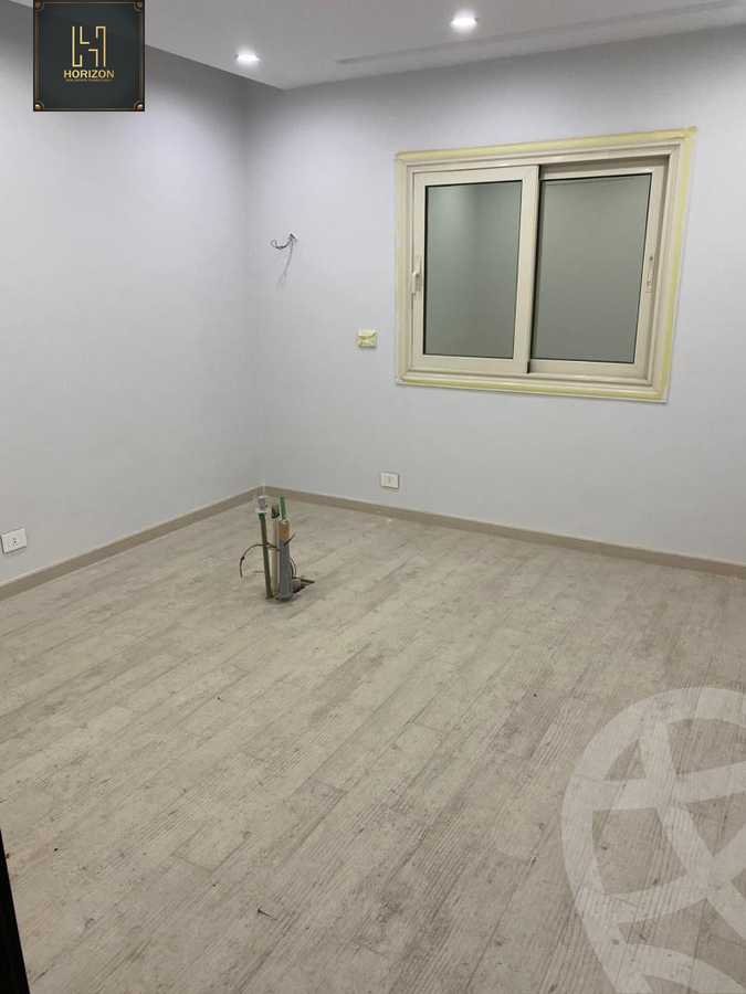 https://aqarmap.com.eg/ar/listing/5604768-for-rent-cairo-new-cairo-compounds-tryfywm-byzns-kwmblks-nm-llttwyr