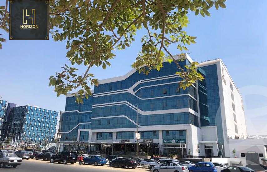 https://aqarmap.com.eg/ar/listing/5604768-for-rent-cairo-new-cairo-compounds-tryfywm-byzns-kwmblks-nm-llttwyr