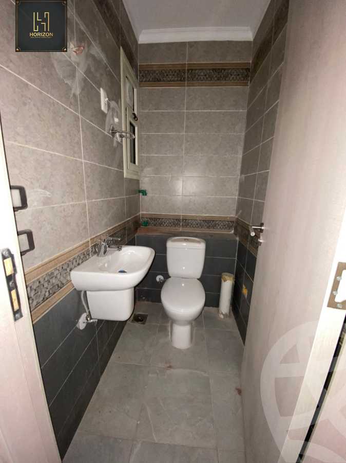 https://aqarmap.com.eg/ar/listing/6179001-for-sale-cairo-new-cairo-compounds-united-medical-center-–-umc