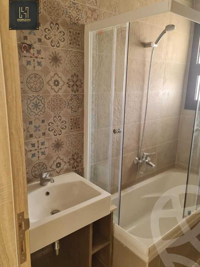 https://aqarmap.com.eg/en/listing/6179102-for-rent-cairo-new-cairo-compounds-fifth-square