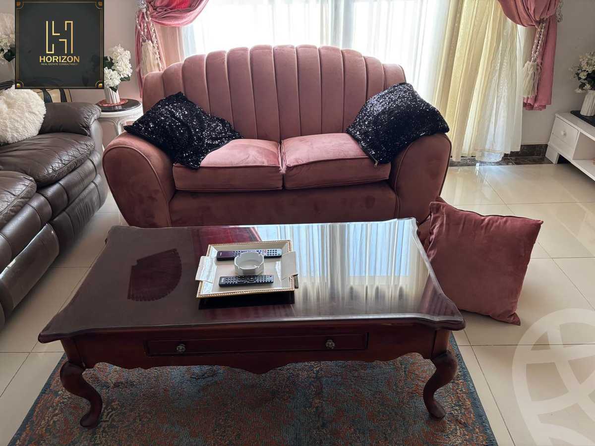 https://aqarmap.com.eg/ar/listing/6180164-for-rent-cairo-new-cairo-compounds-nyoum-nyw-kyrw