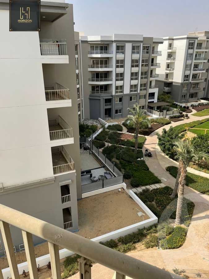 https://aqarmap.com.eg/en/listing/6205330-for-sale-cairo-new-cairo-compounds-hyde-park-park-corner-hyde-park