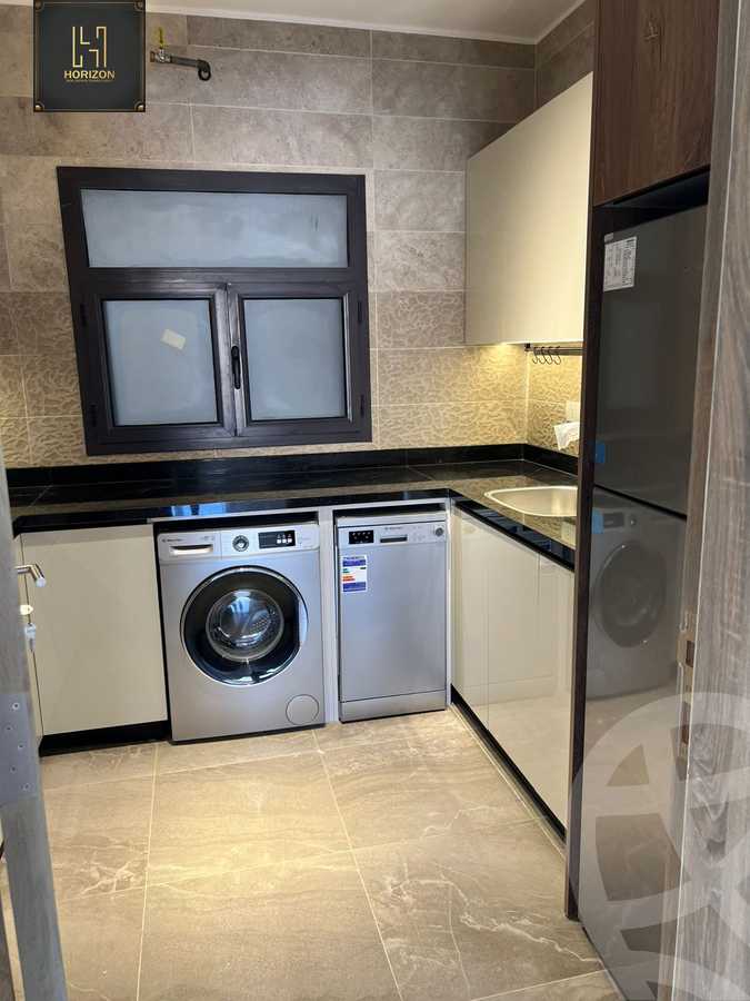 https://aqarmap.com.eg/ar/listing/6212457-for-rent-cairo-new-cairo-compounds-fifth-square