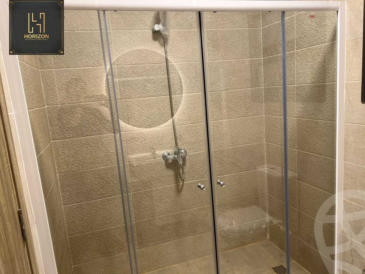 https://aqarmap.com.eg/ar/listing/6212457-for-rent-cairo-new-cairo-compounds-fifth-square