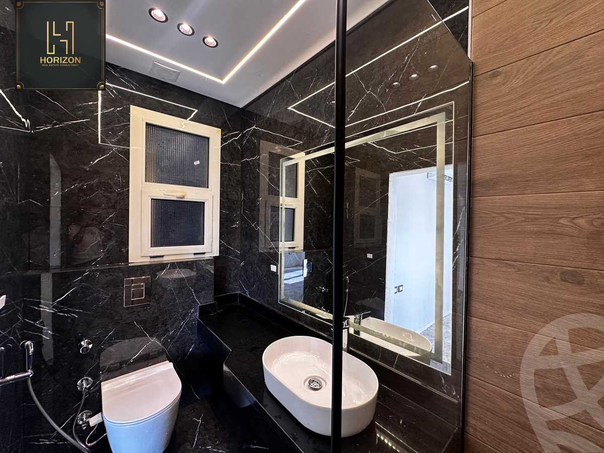 https://aqarmap.com.eg/en/listing/6212467-for-sale-cairo-new-cairo-compounds-el-patio-oro