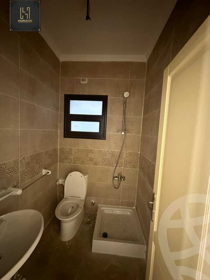 https://aqarmap.com.eg/ar/listing/6216435-for-rent-cairo-new-cairo-madinaty-eighth-zone-buildings-madinaty-b-8