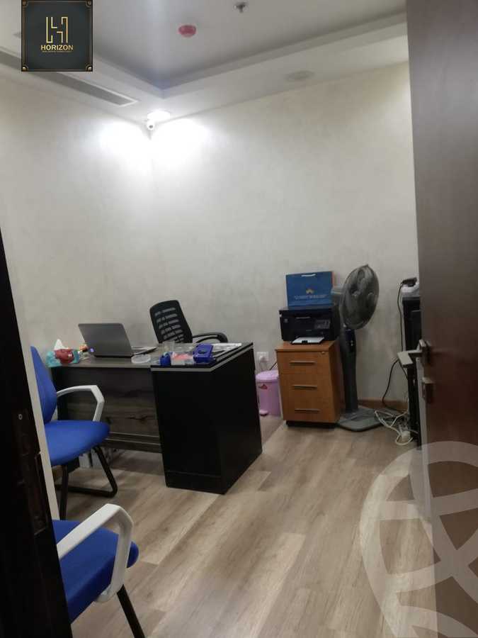 https://aqarmap.com.eg/ar/listing/6234523-for-sale-cairo-new-cairo-compounds-tryfywm-byzns-kwmblks-nm-llttwyr