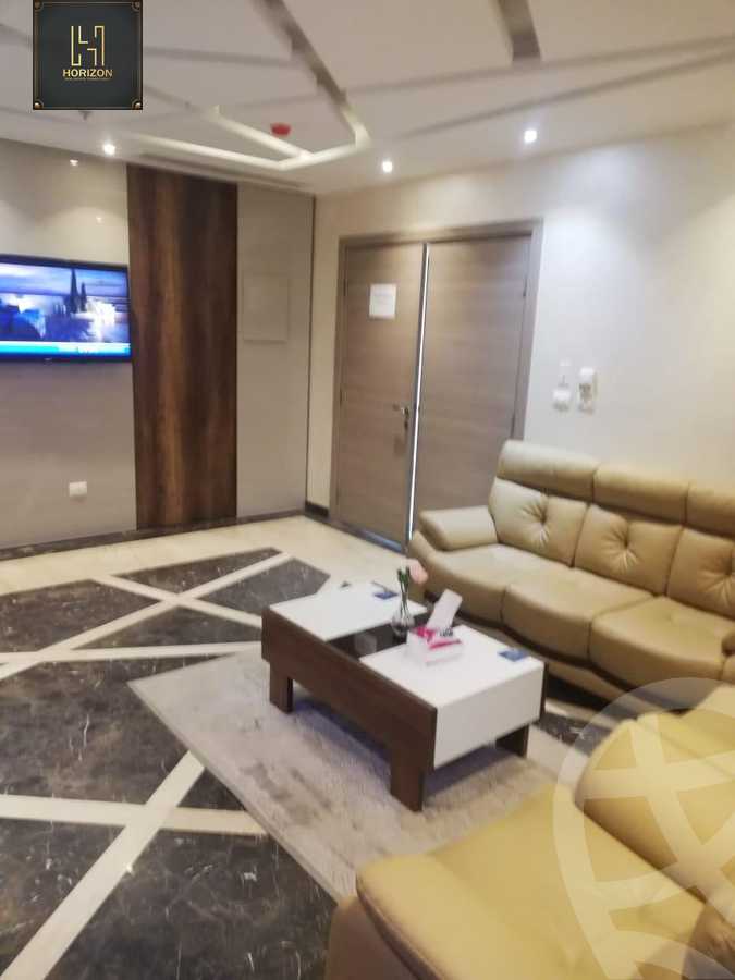 https://aqarmap.com.eg/ar/listing/6234523-for-sale-cairo-new-cairo-compounds-tryfywm-byzns-kwmblks-nm-llttwyr
