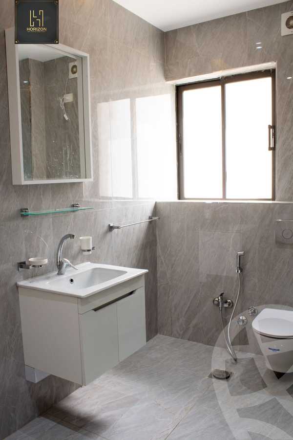 https://aqarmap.com.eg/ar/listing/6237739-for-rent-cairo-new-cairo-compounds-lakeview-residence