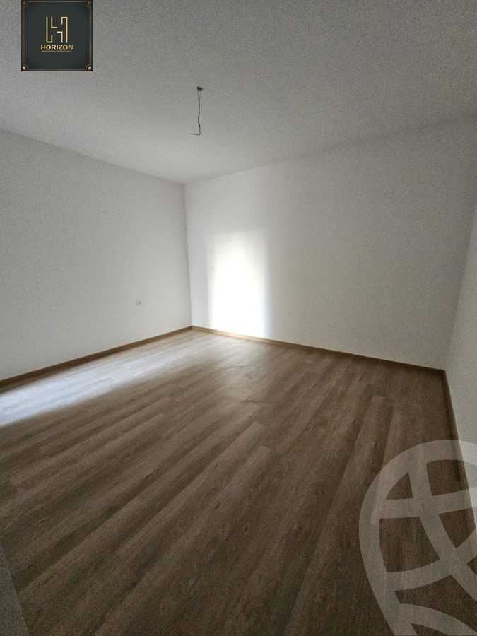 https://aqarmap.com.eg/ar/listing/6241733-for-sale-cairo-new-cairo-compounds-fifth-square