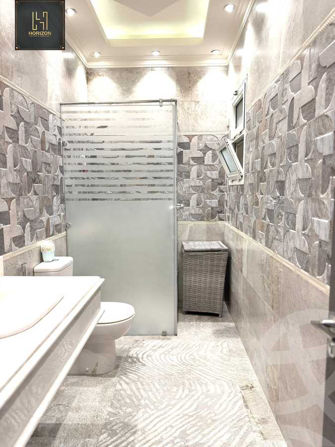 https://aqarmap.com.eg/ar/listing/6254062-for-rent-cairo-new-cairo-compounds-hyde-park-hpr-hyde-park