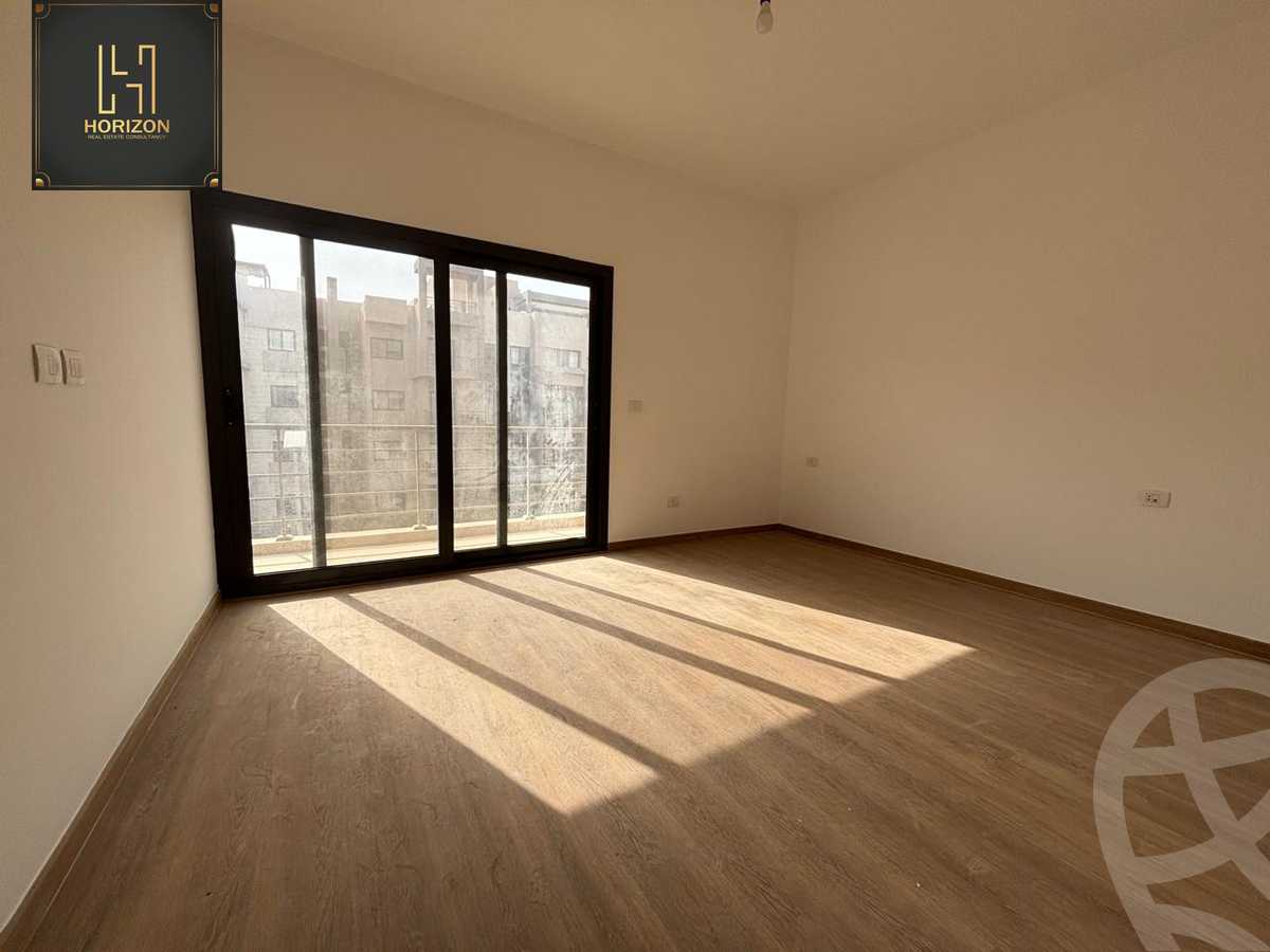 https://aqarmap.com.eg/en/listing/6254319-for-sale-cairo-new-cairo-compounds-fifth-square