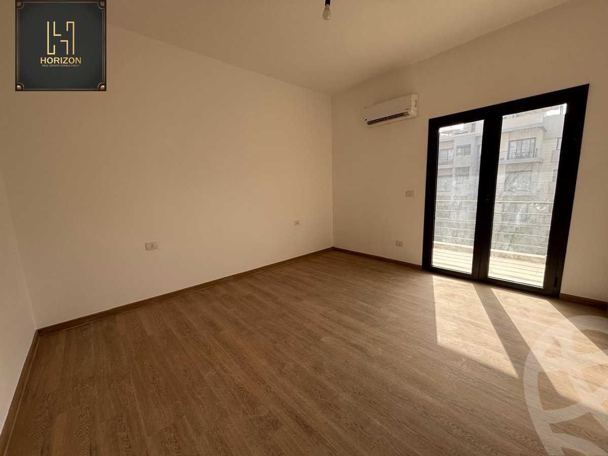 https://aqarmap.com.eg/en/listing/6254319-for-sale-cairo-new-cairo-compounds-fifth-square
