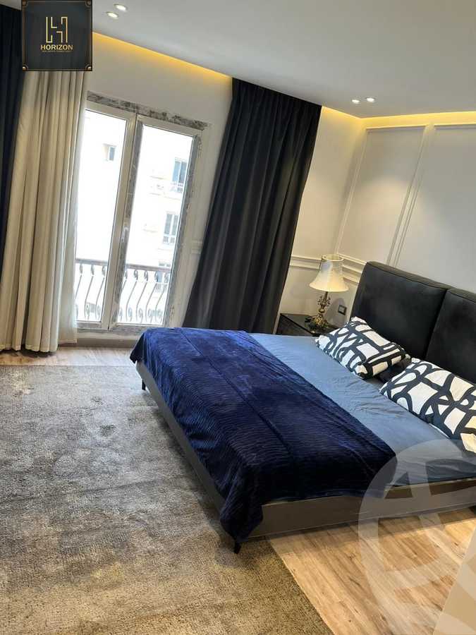 https://aqarmap.com.eg/en/listing/6259719-for-sale-cairo-new-cairo-compounds-mountain-view-hyde-park