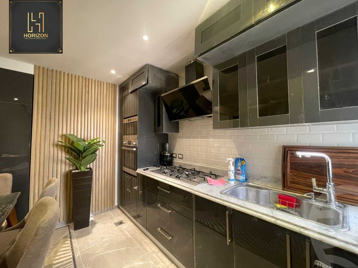 https://aqarmap.com.eg/en/listing/6259719-for-sale-cairo-new-cairo-compounds-mountain-view-hyde-park