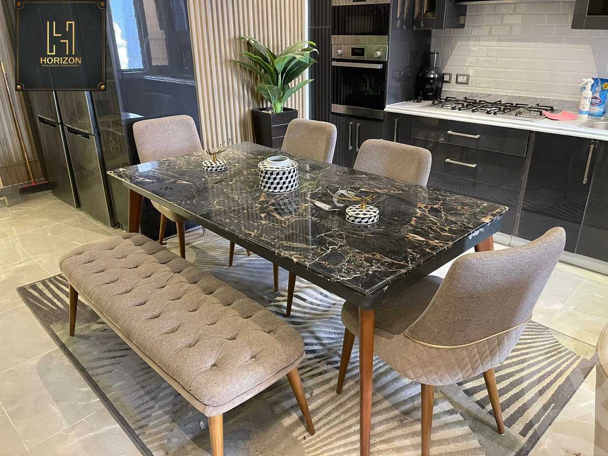 https://aqarmap.com.eg/en/listing/6259719-for-sale-cairo-new-cairo-compounds-mountain-view-hyde-park